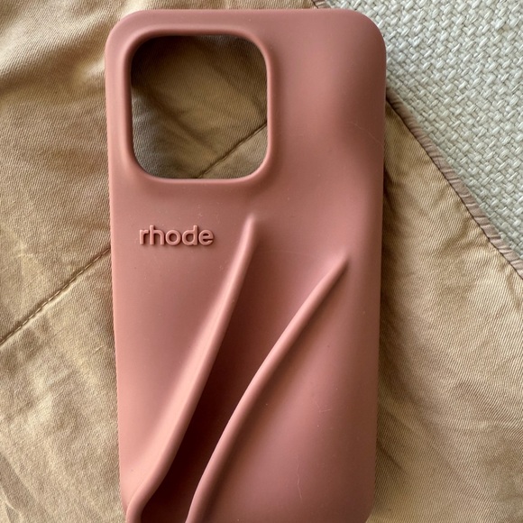 Rhode Toast iPhone 16 Pro Case - Picture 1 of 2